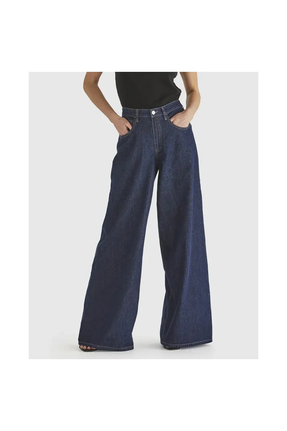 FATE & BECKER | SOARING JEAN