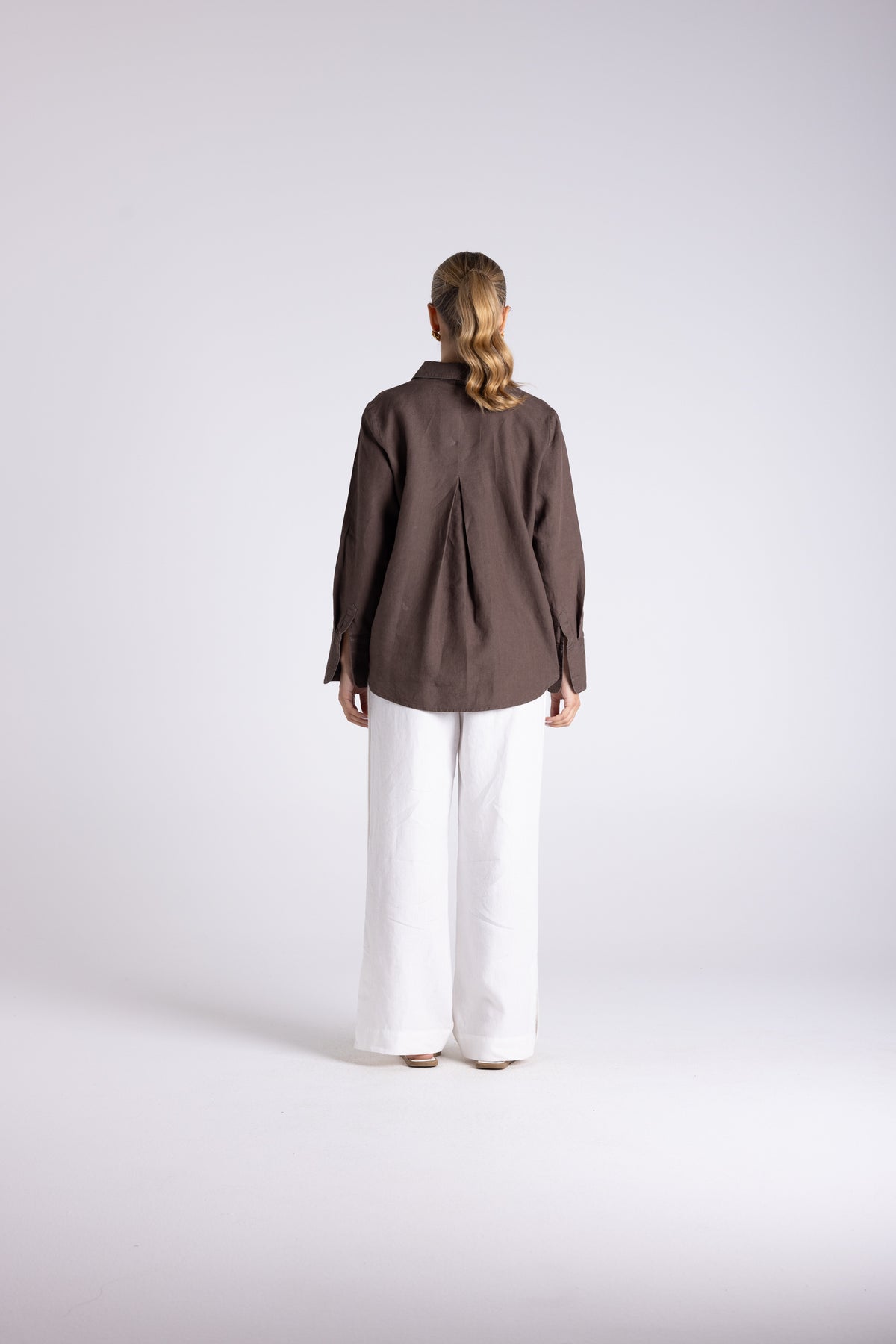 Two T's | Sofia Shirt with Gold Button - Chestnut