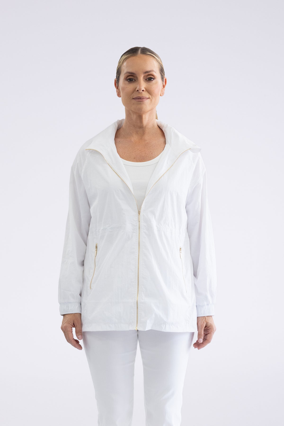 Two T's |Spray Jacket - White