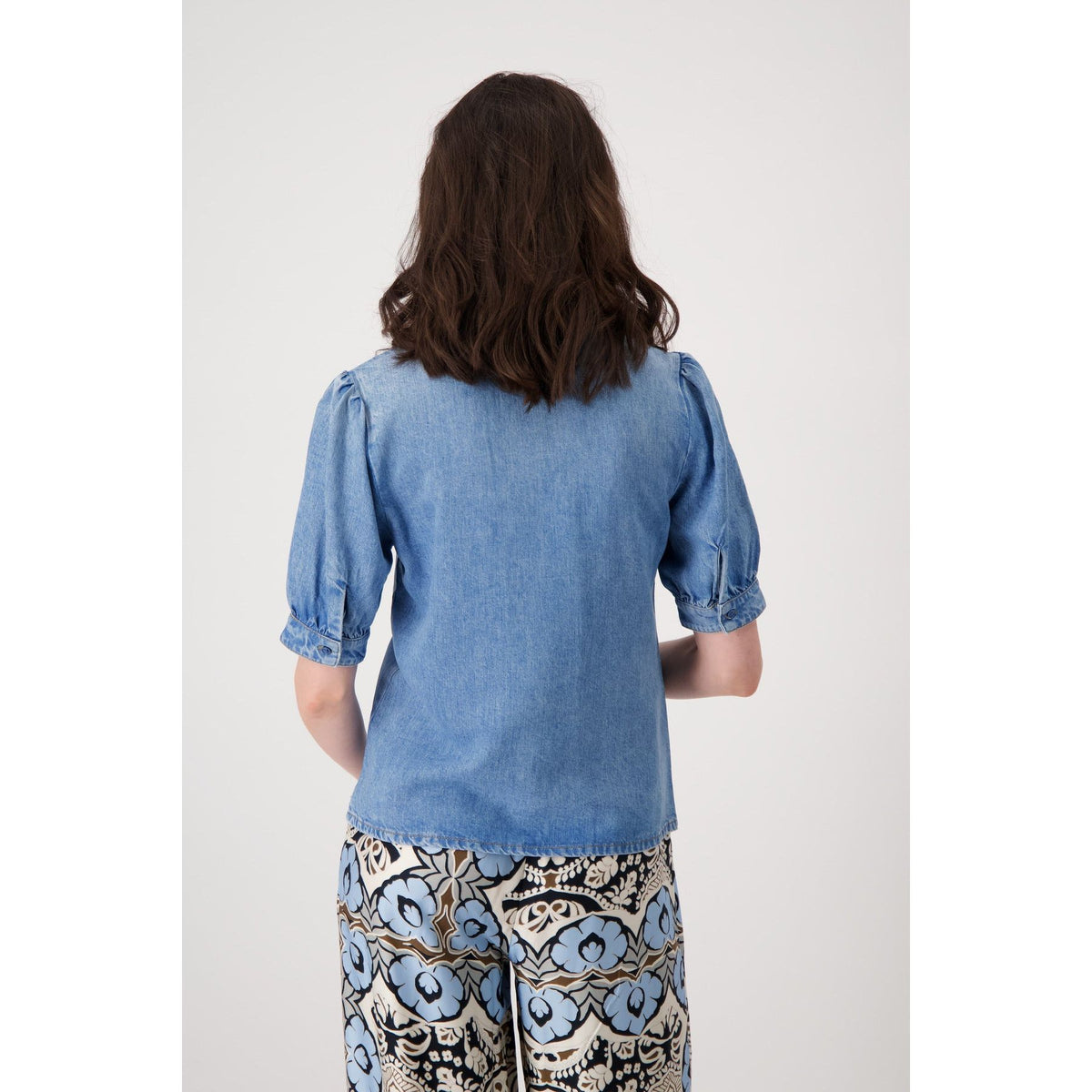 MONARI | ROUND NECK BLOUSE