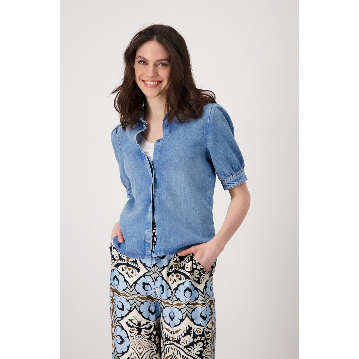 MONARI | ROUND NECK BLOUSE