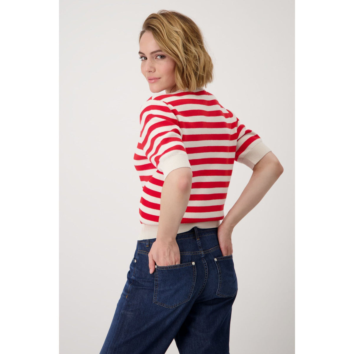 MONARI | V-NECK PULLOVER