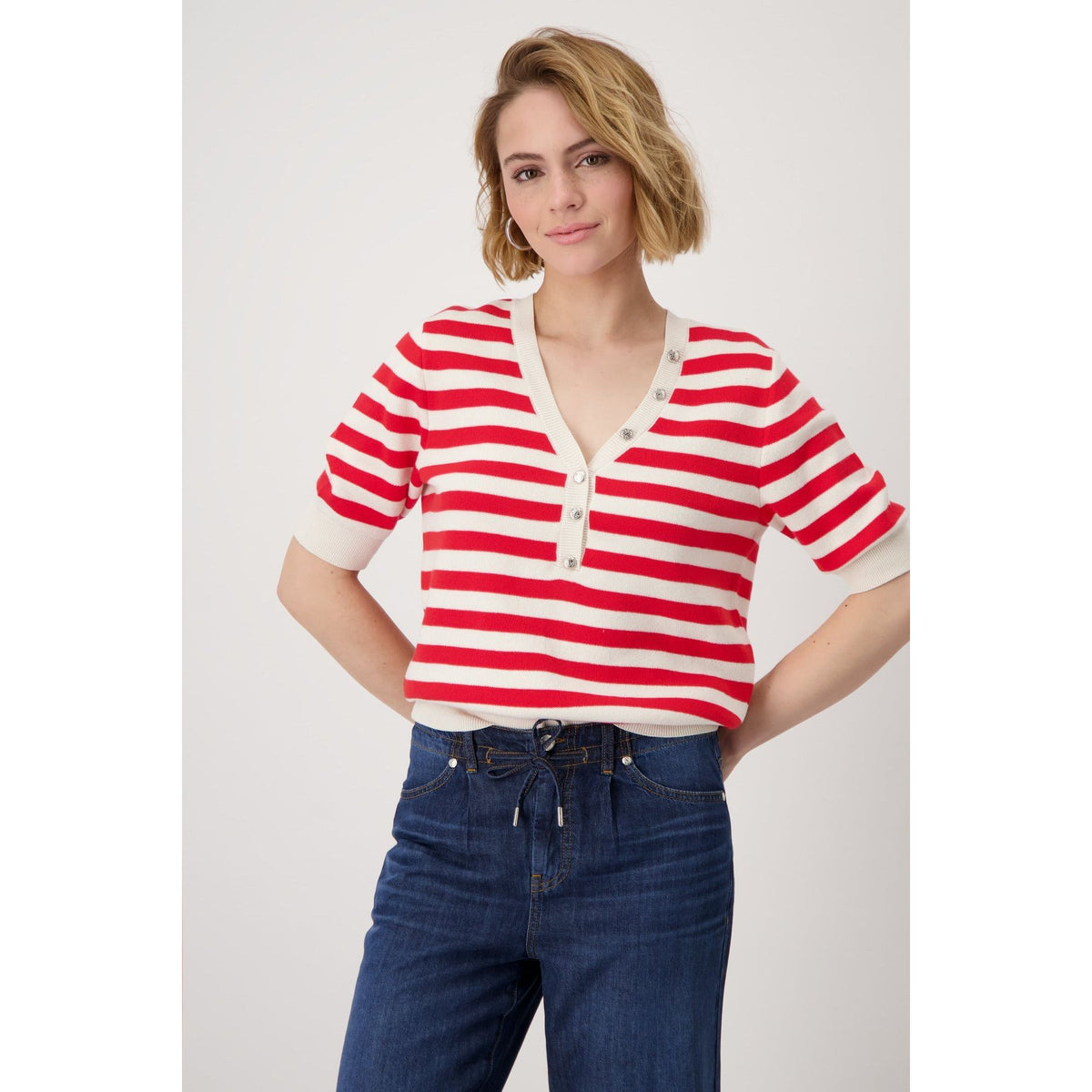 MONARI | V-NECK PULLOVER