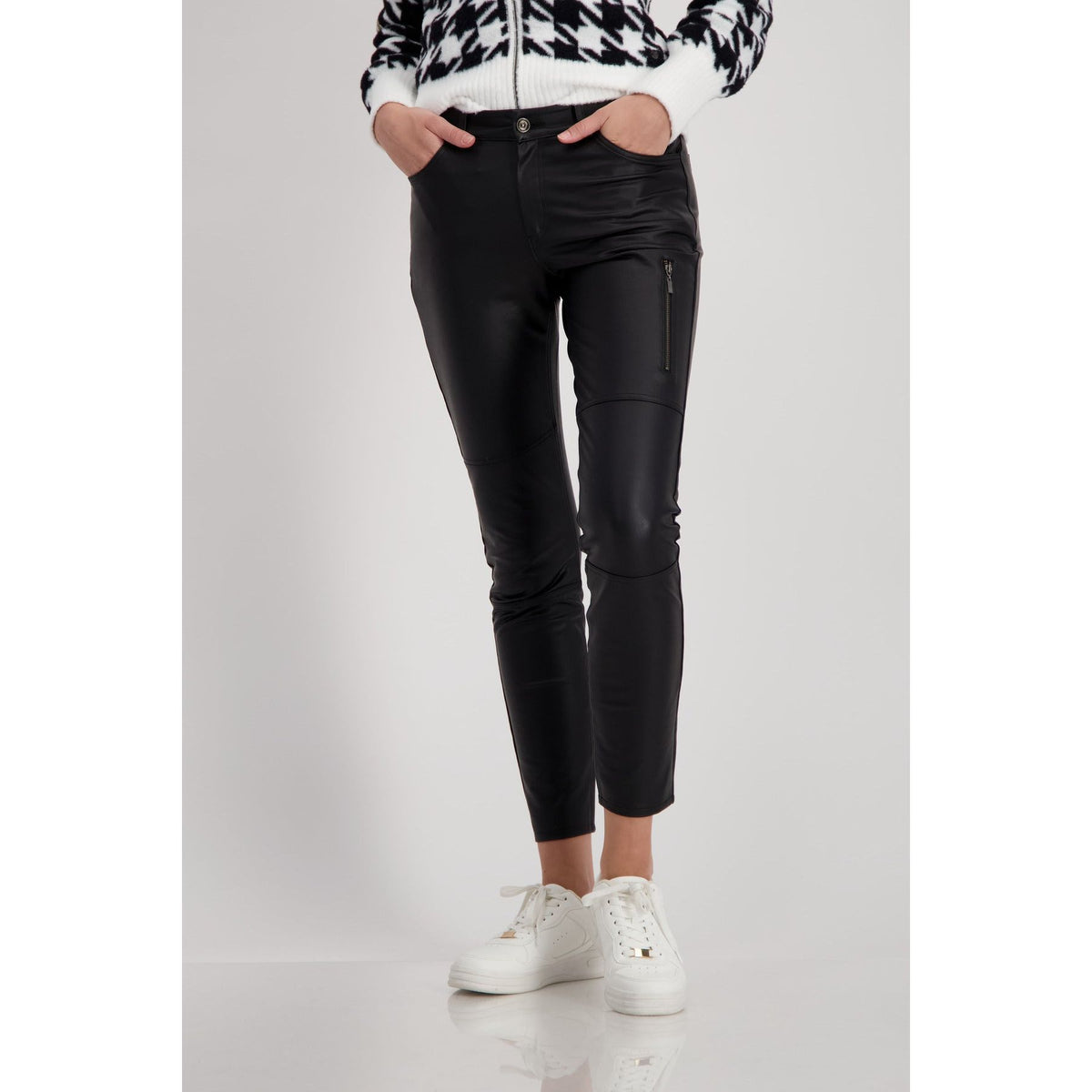 MONARI | Leather Look Pant
