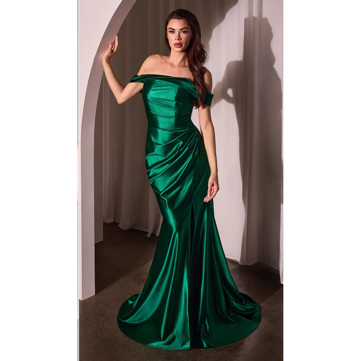 CINDERELLA DIVINE | J877 - Emerald