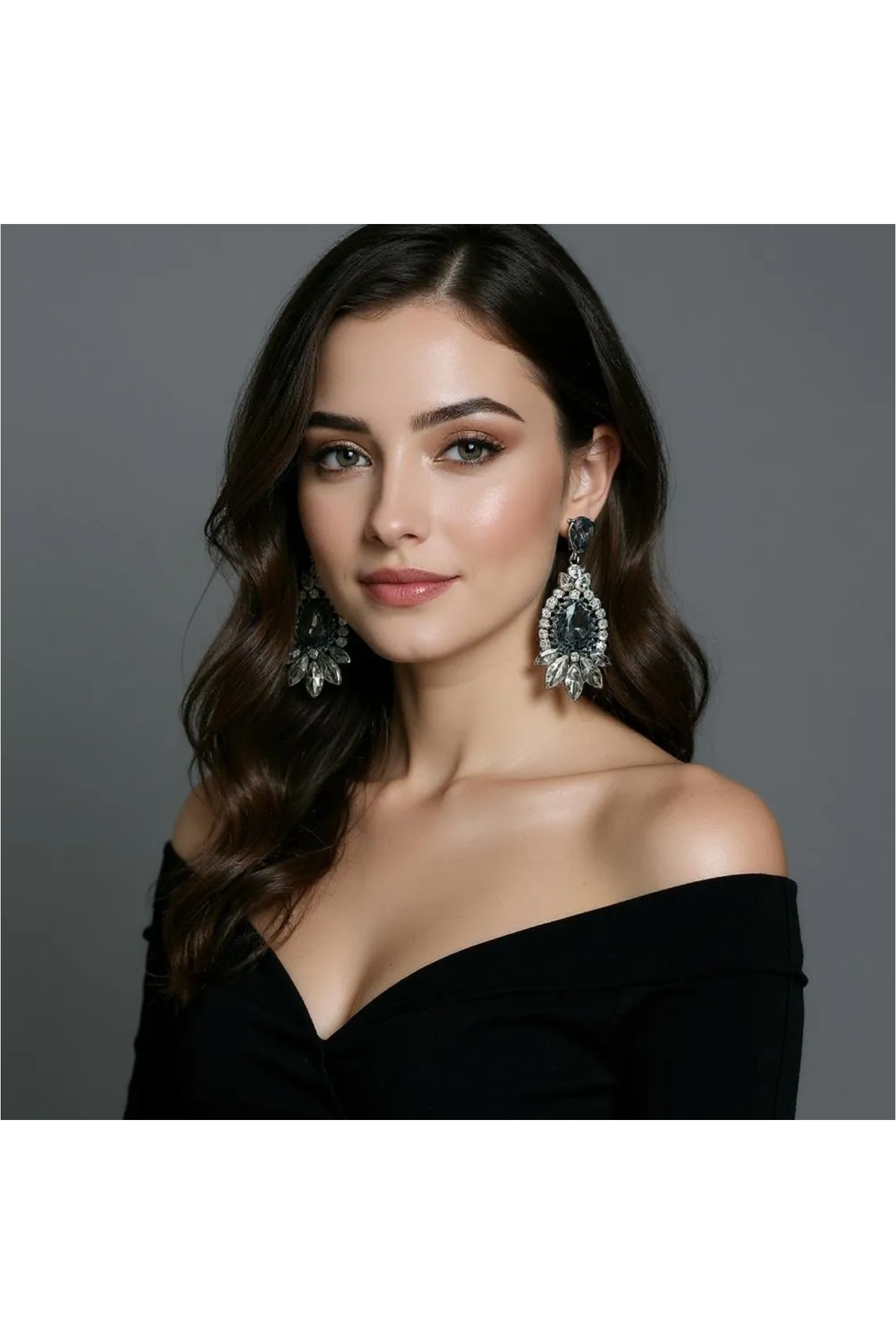 GEORGIA | CRYSTAL EARRING - Gunmetal