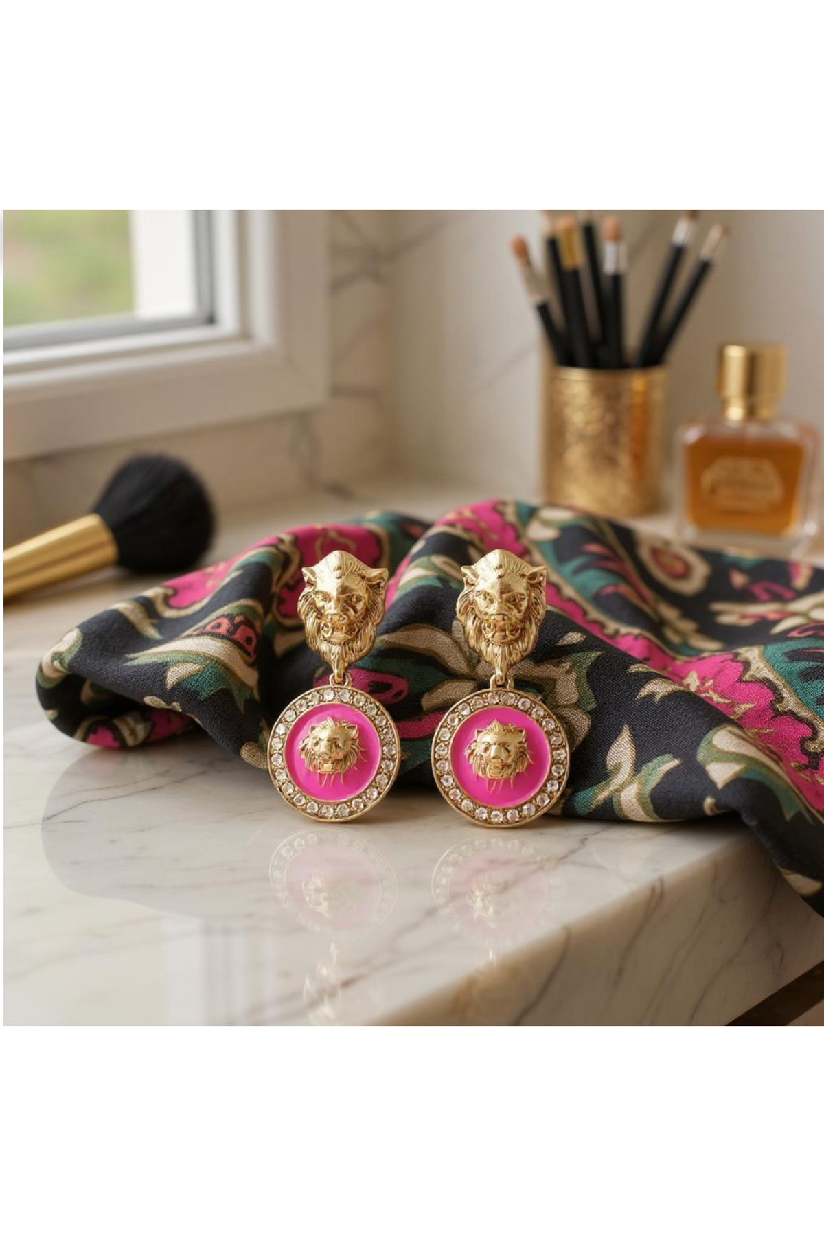 MIA | LION MOTIF EARRING - Pink