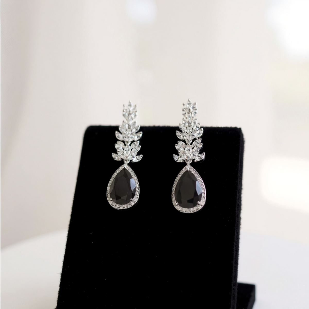 CHLOE | CUBIC DROP EARRING - Black