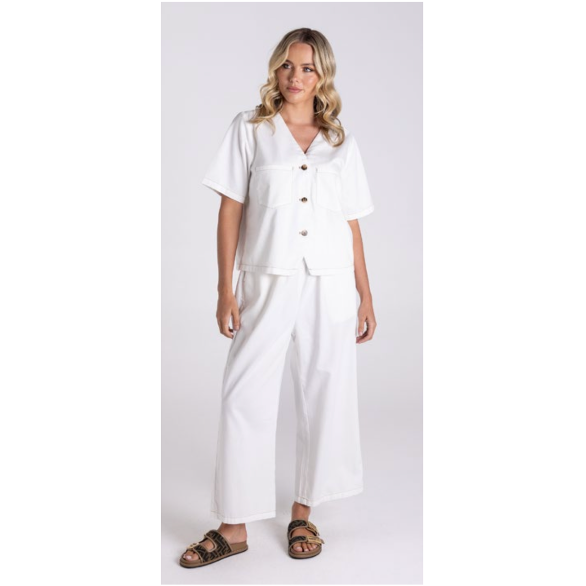 TWO T's | DENIM SHORT SLEEVE TOP