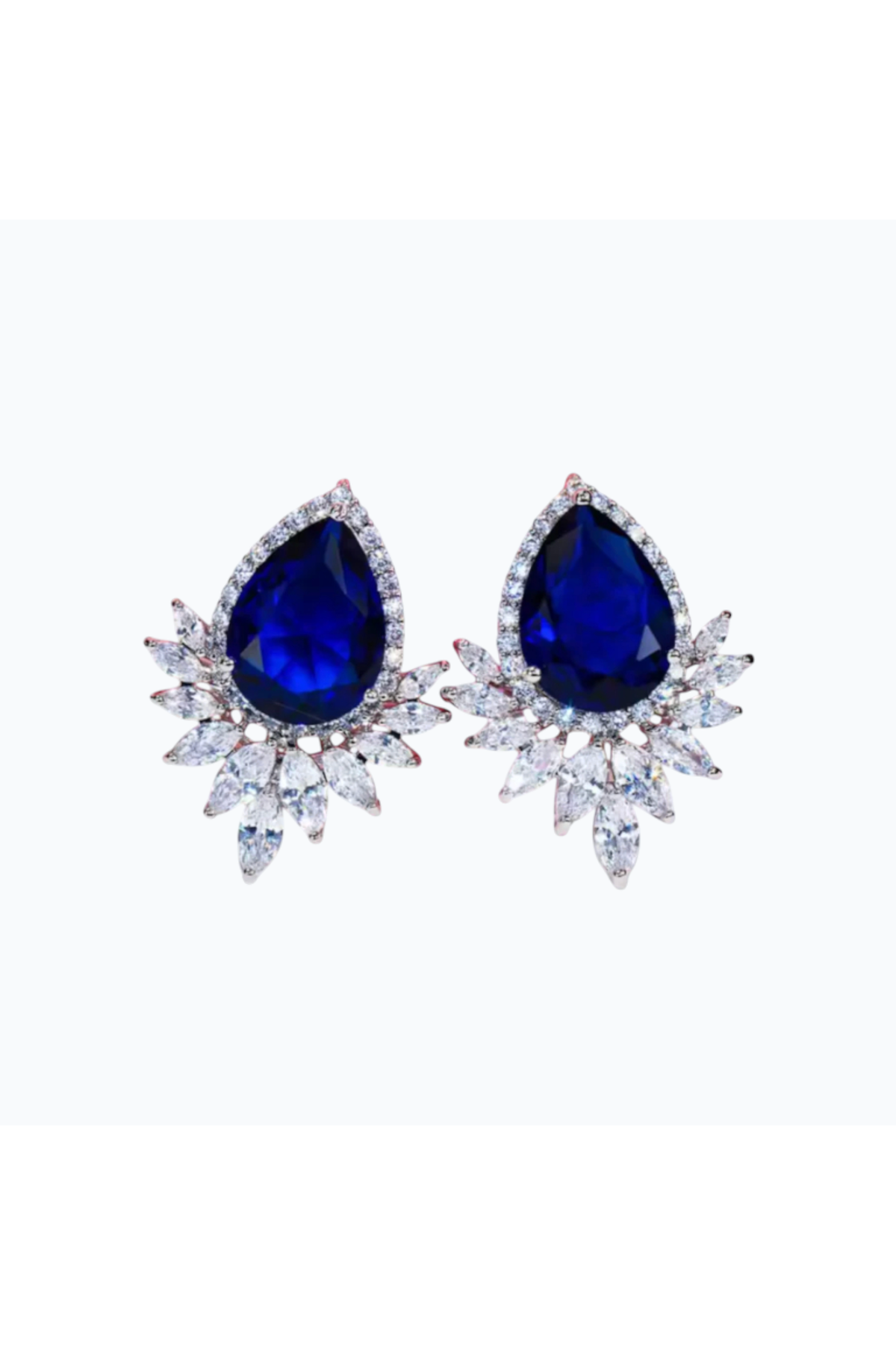 LYSSANDRE | LARGE CUBIC STUD EARRING