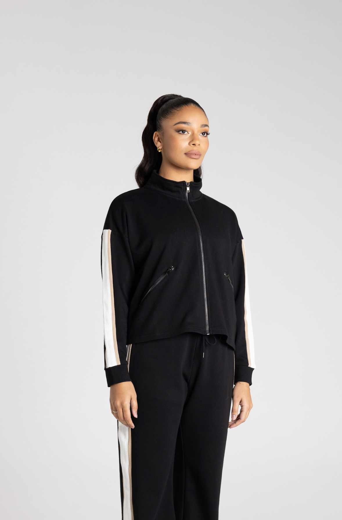 TWO T'S | CONTRAST JACKET