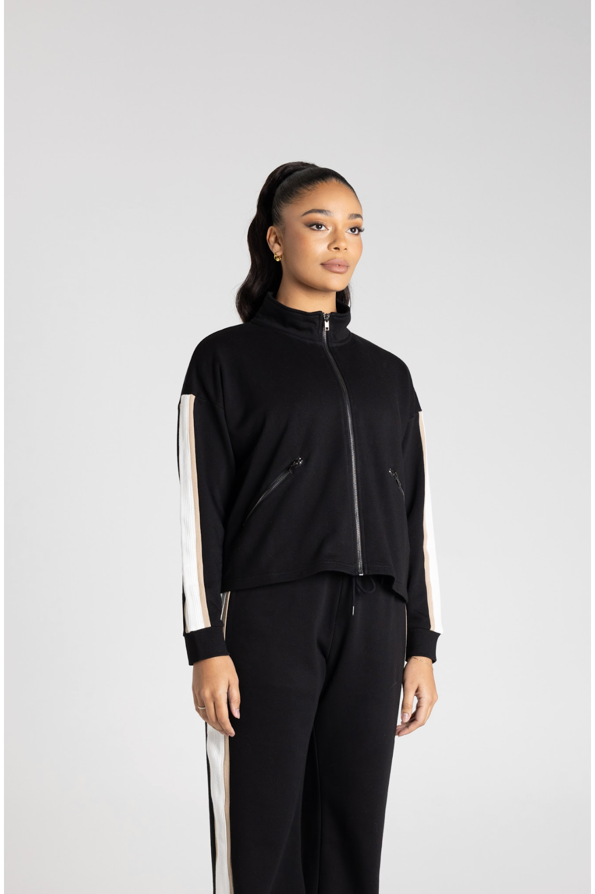 TWO T'S | CONTRAST JACKET