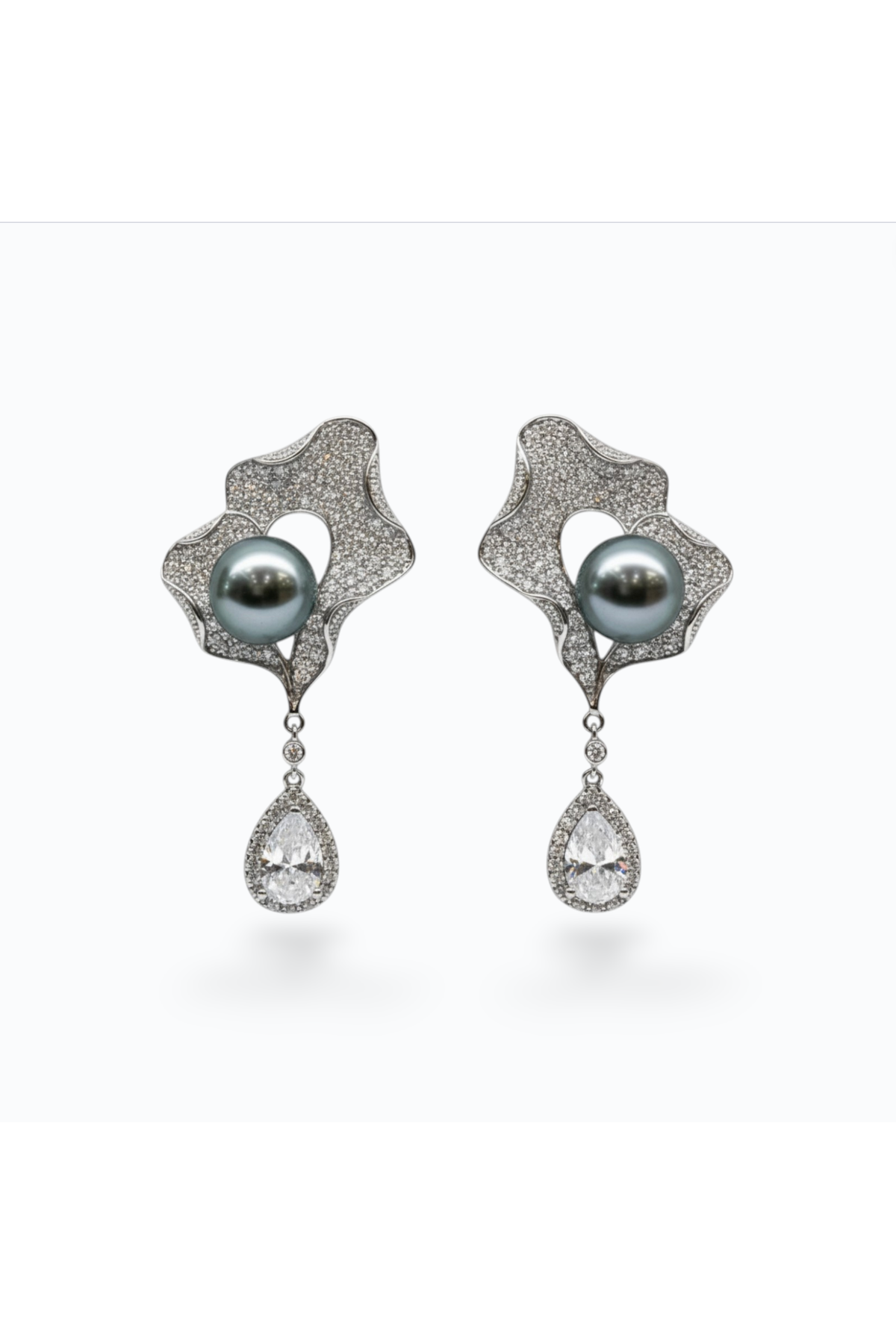 BLAKE | PEARL CRYSTAL EARRING - Smokey Blue