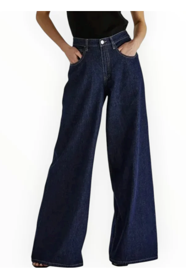 FATE & BECKER | SOARING JEAN