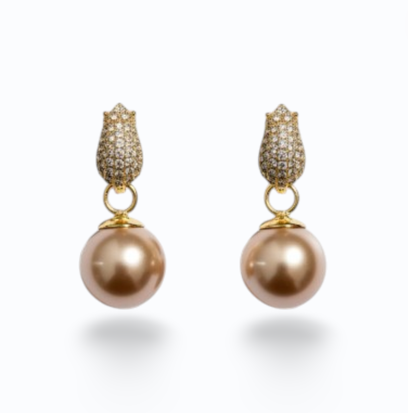 PANSY | PEARL EARRING