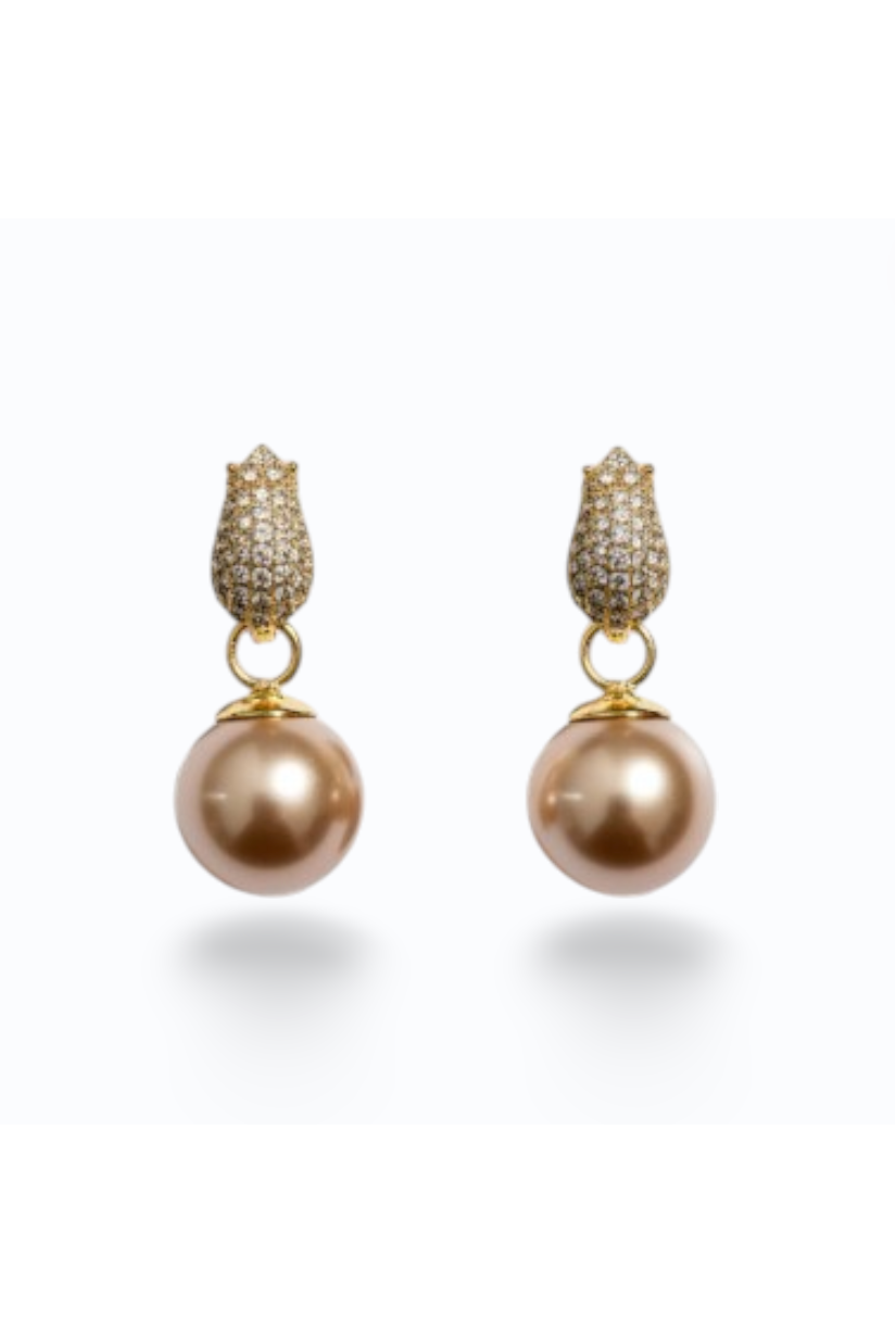 PANSY | PEARL EARRING