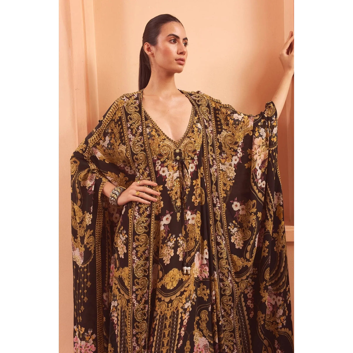 CZARINA | Golden Girl Long Cape