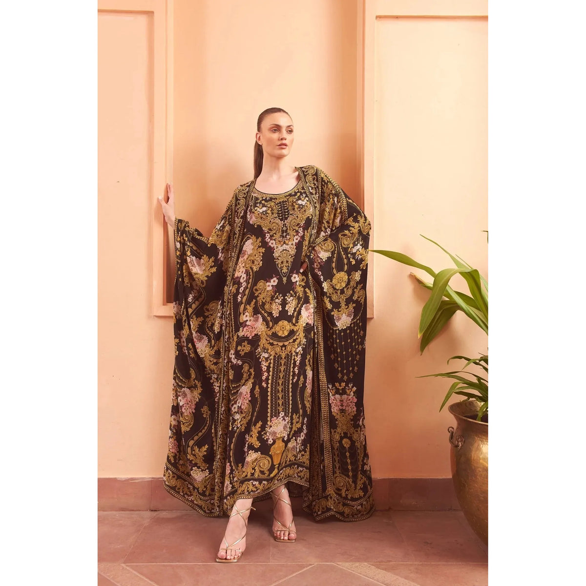 CZARINA | Golden Girl Long Cape
