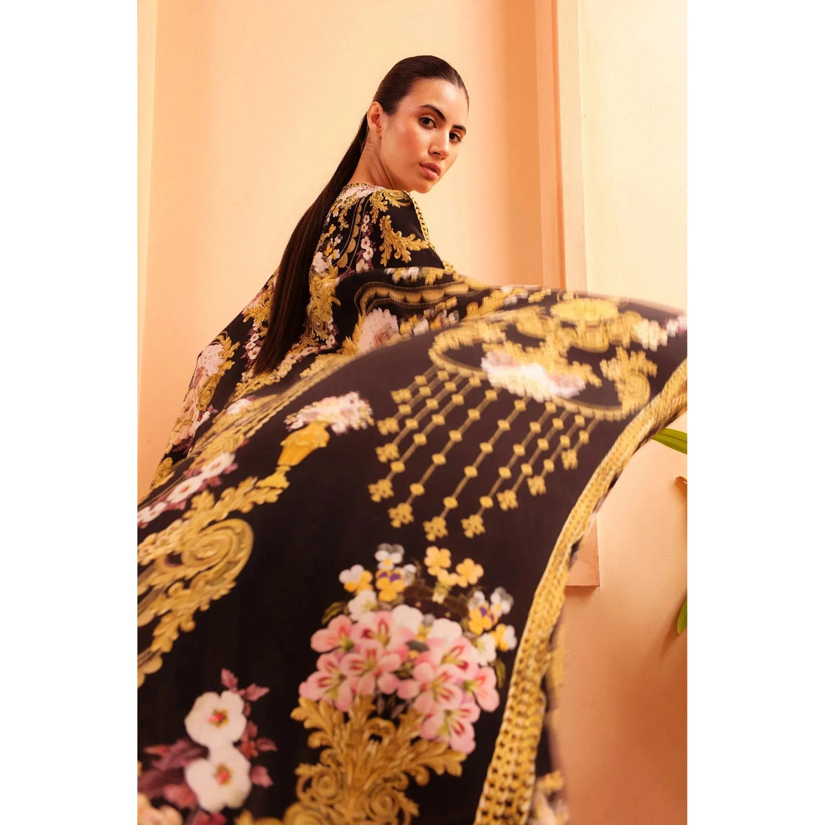 CZARINA | Golden Girl Long Cape