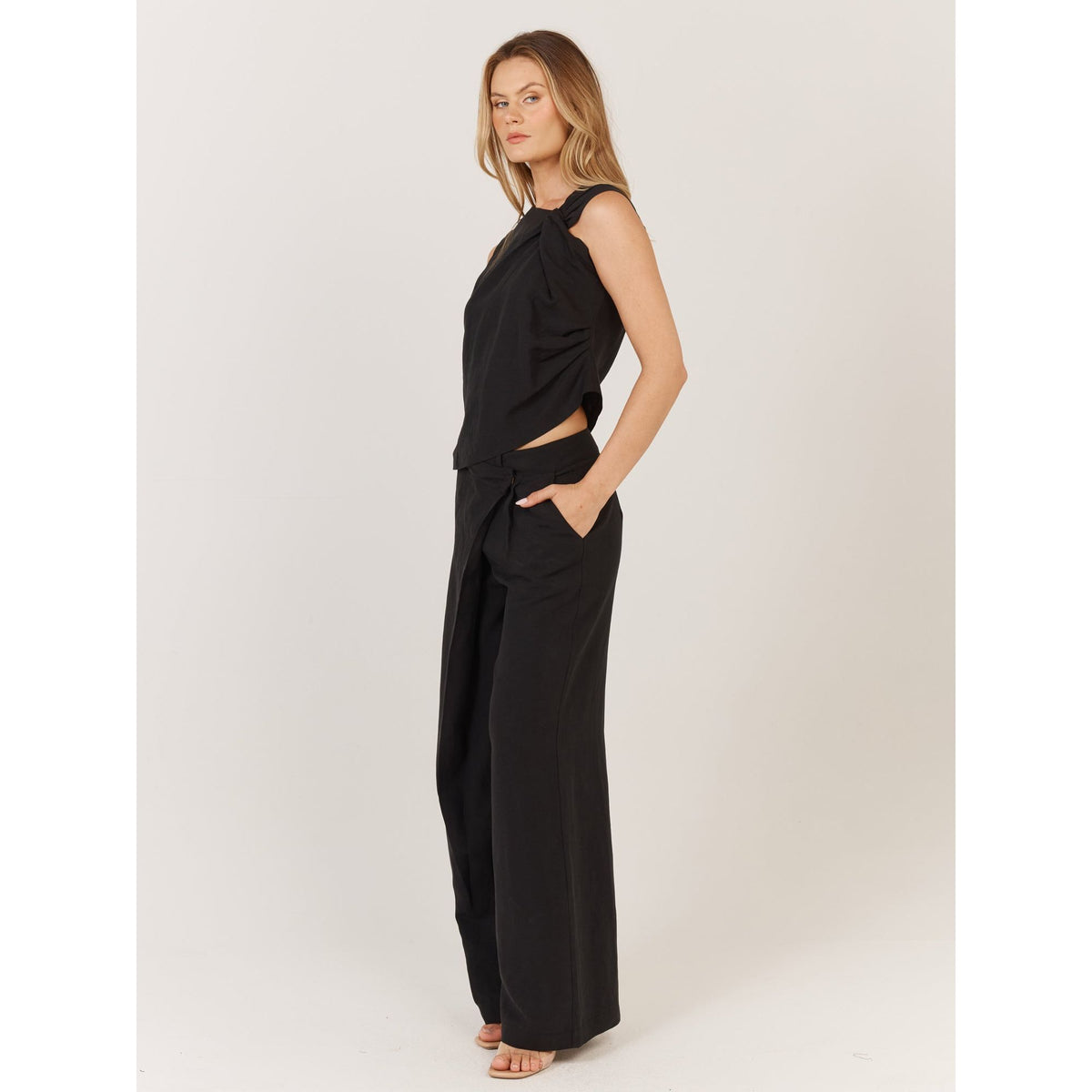 FATE & BECKER | SANDARA PANT