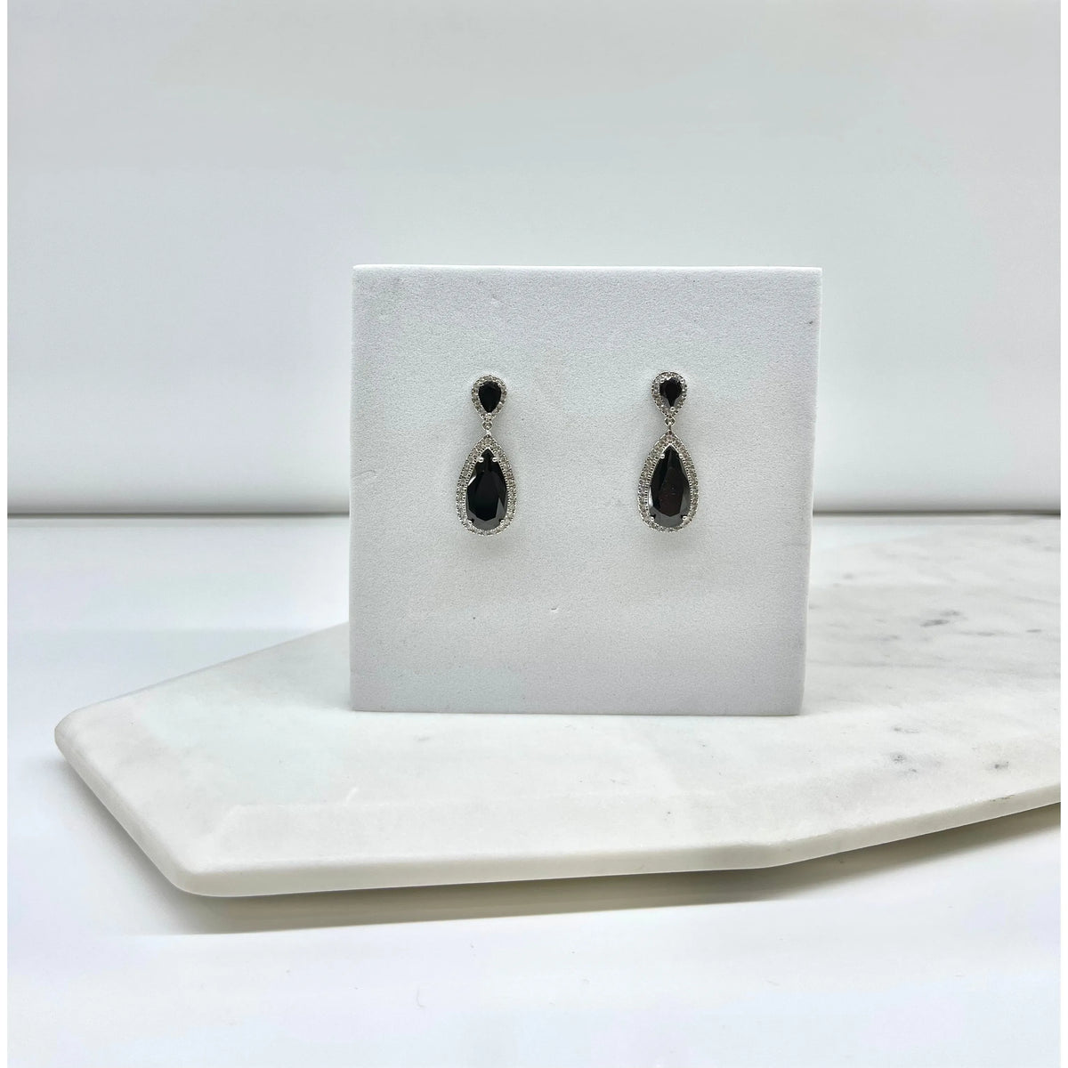 SUSAN | CRYSTAL EARRING - Black/Silver