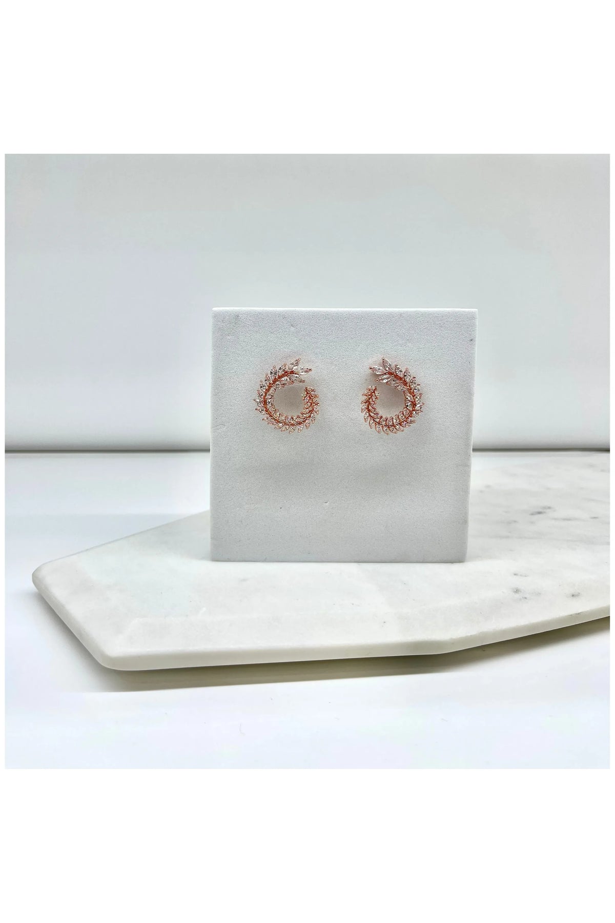 KATNISS | CRYSTAL EARRING - Rose Gold