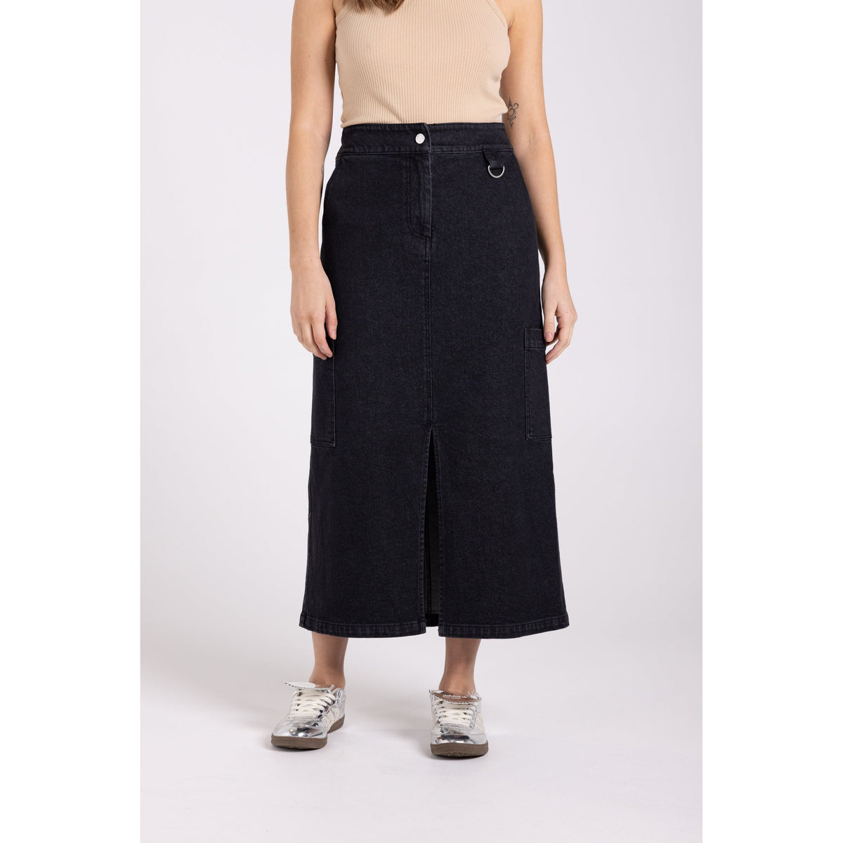 TWO T&#39;s | Denim Midi Cargo Skirt