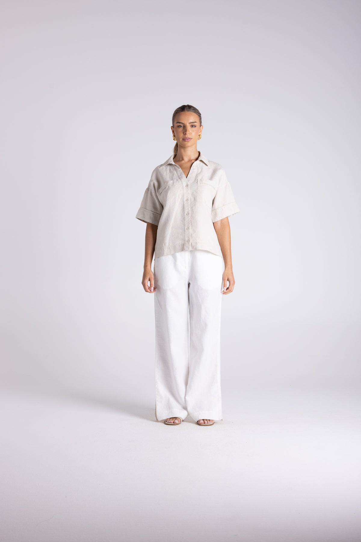 Two T's | Olivia Short Sleeve Shirt - Straw