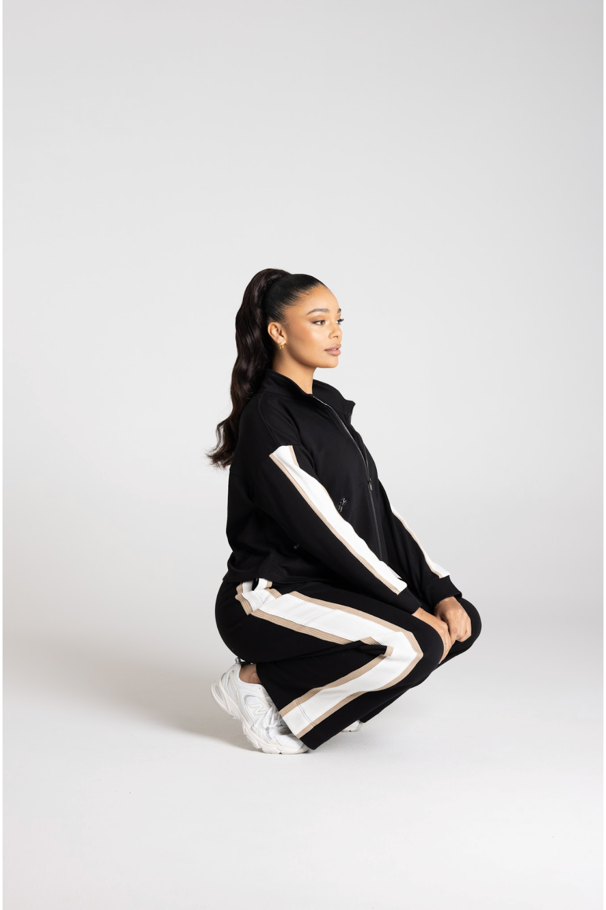 TWO T'S | CONTRAST STRIPE PANT