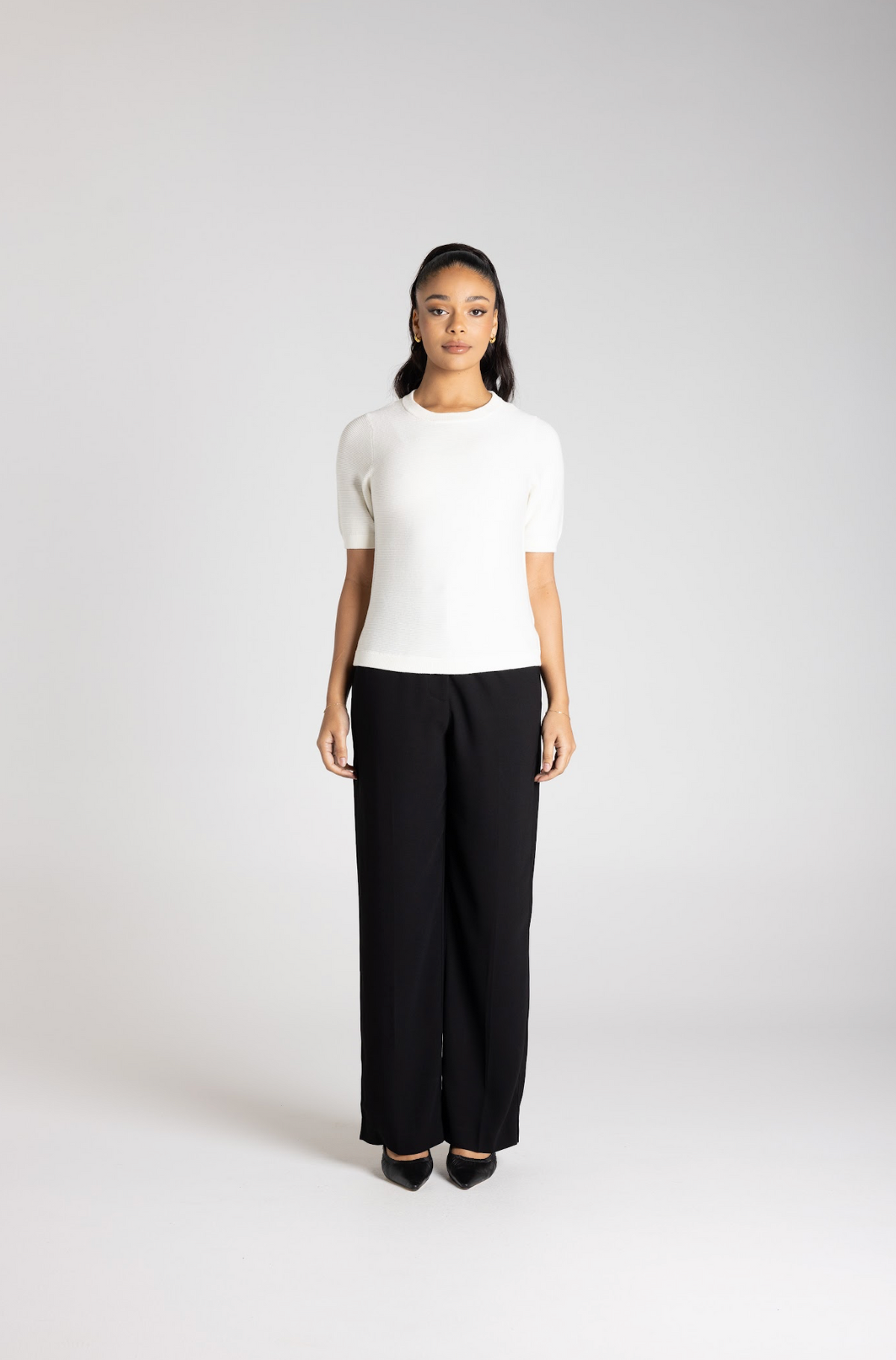 TWO T'S | SHORT SLEEVE KNIT TOP - IVORY