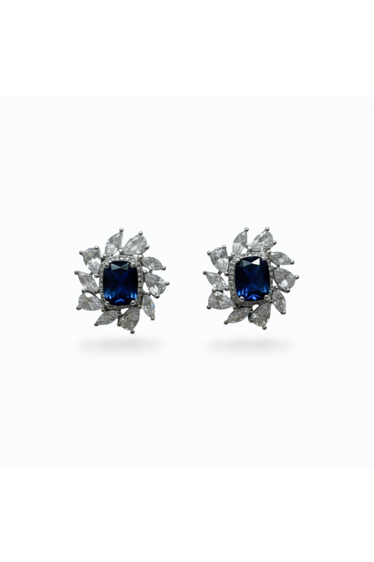 JENNIFER | CRYSTAL EARRING