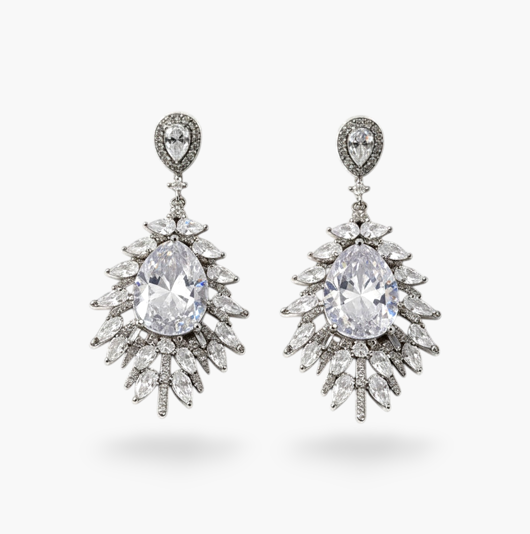 IYLA | CRYSTAL DROP EARRINGS