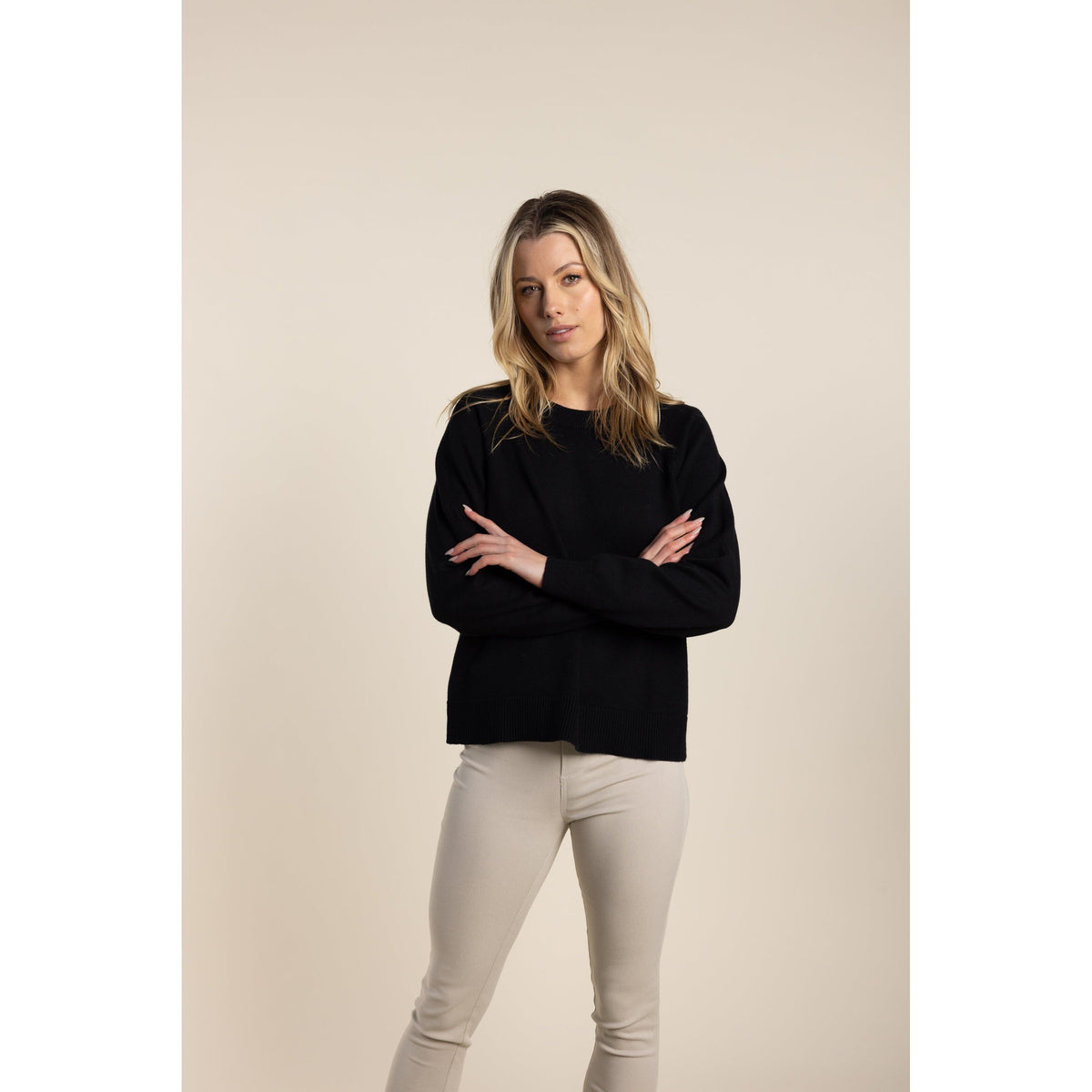 TWO T&#39;s | Crew Neck Sweater - Black
