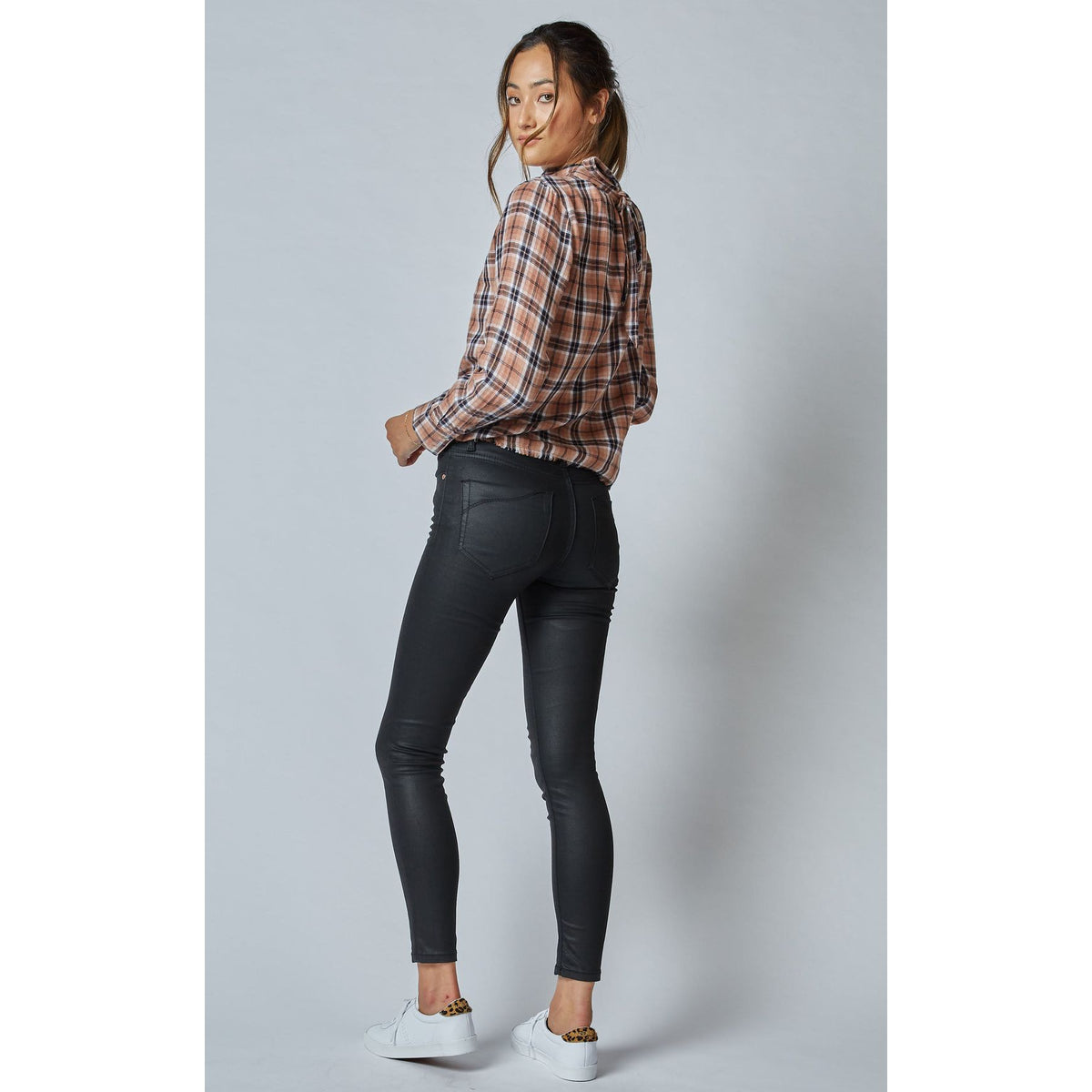 DCD | Lauren Mid Rise Coated Jeans