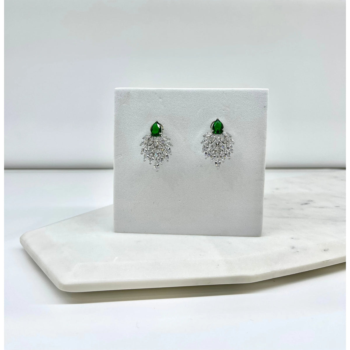 DIANNE | Emerald Crystal Earring