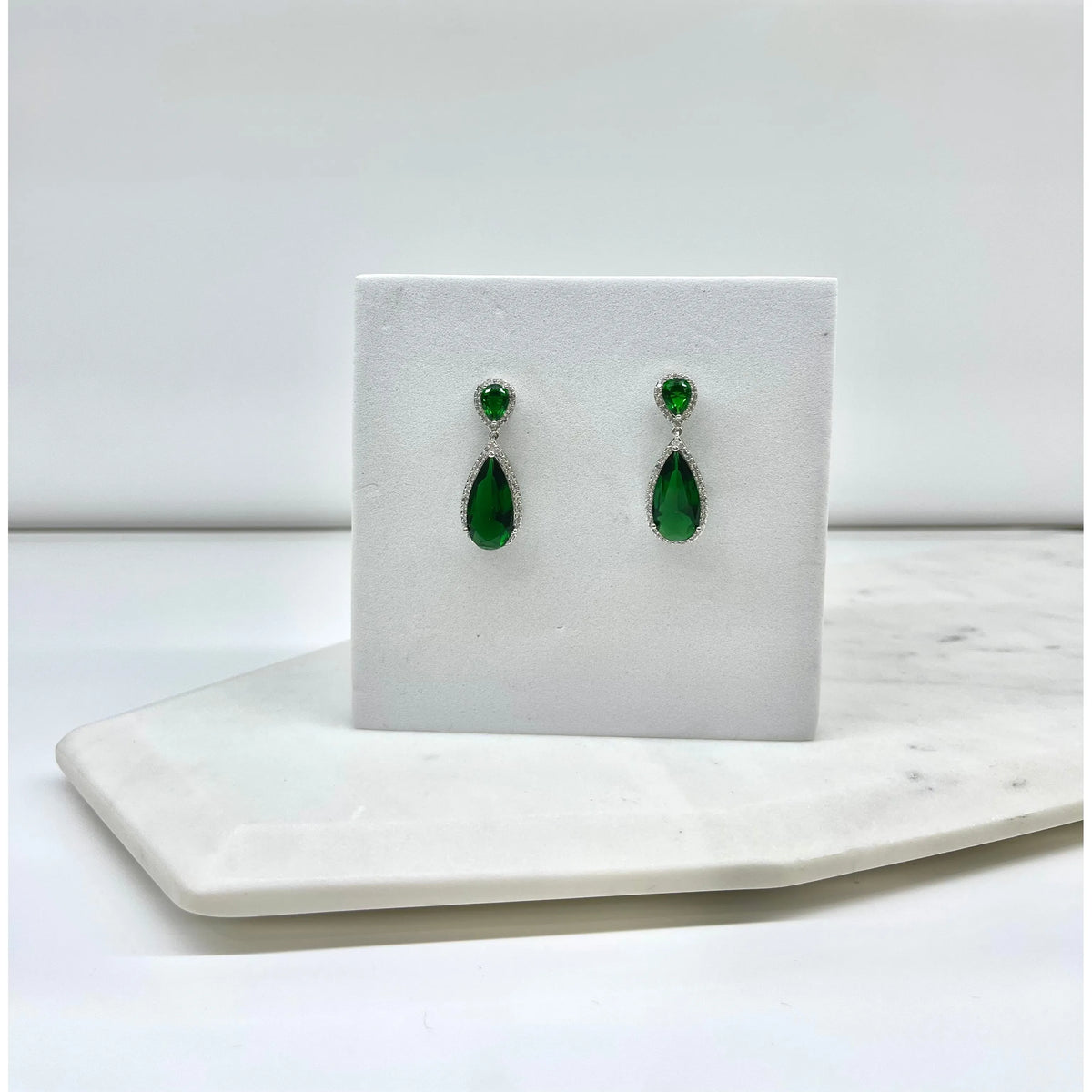 NADA | Tear Drop Emerald Crystal Earring