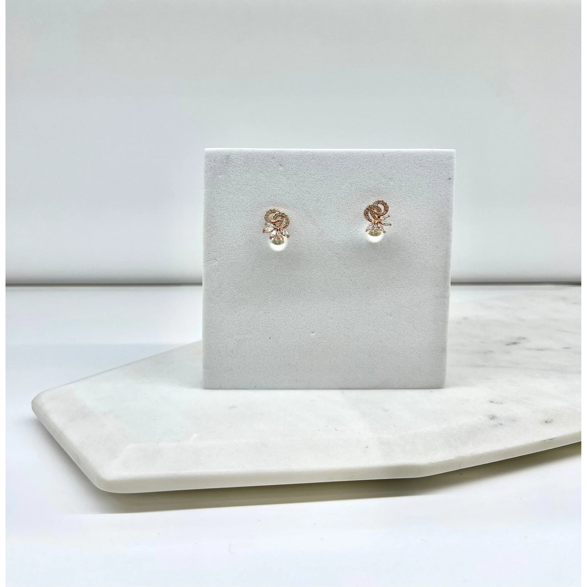 ARIEL | RoseGold Pearl Earring