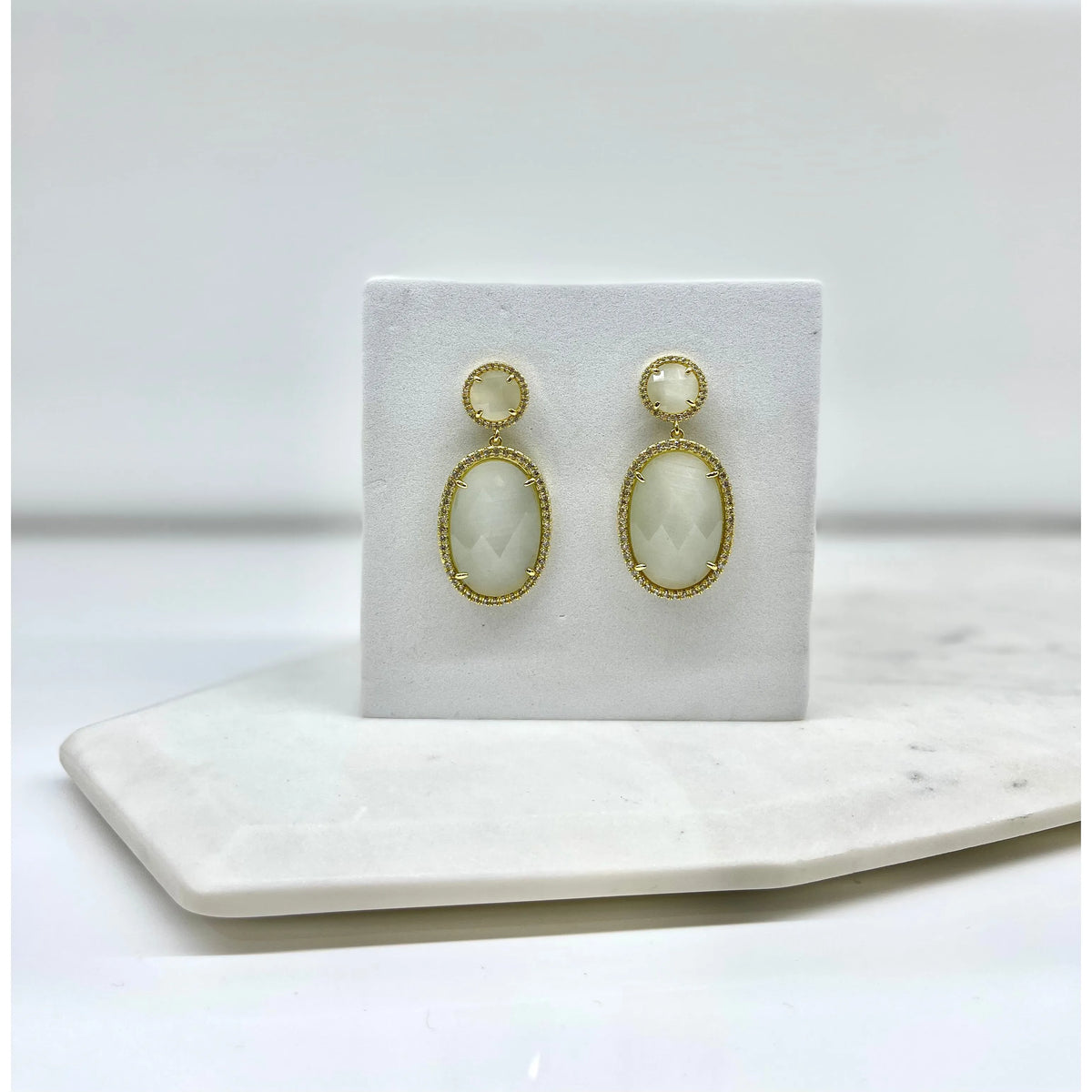 HARRIOT | Gold/Ivory stone Earring