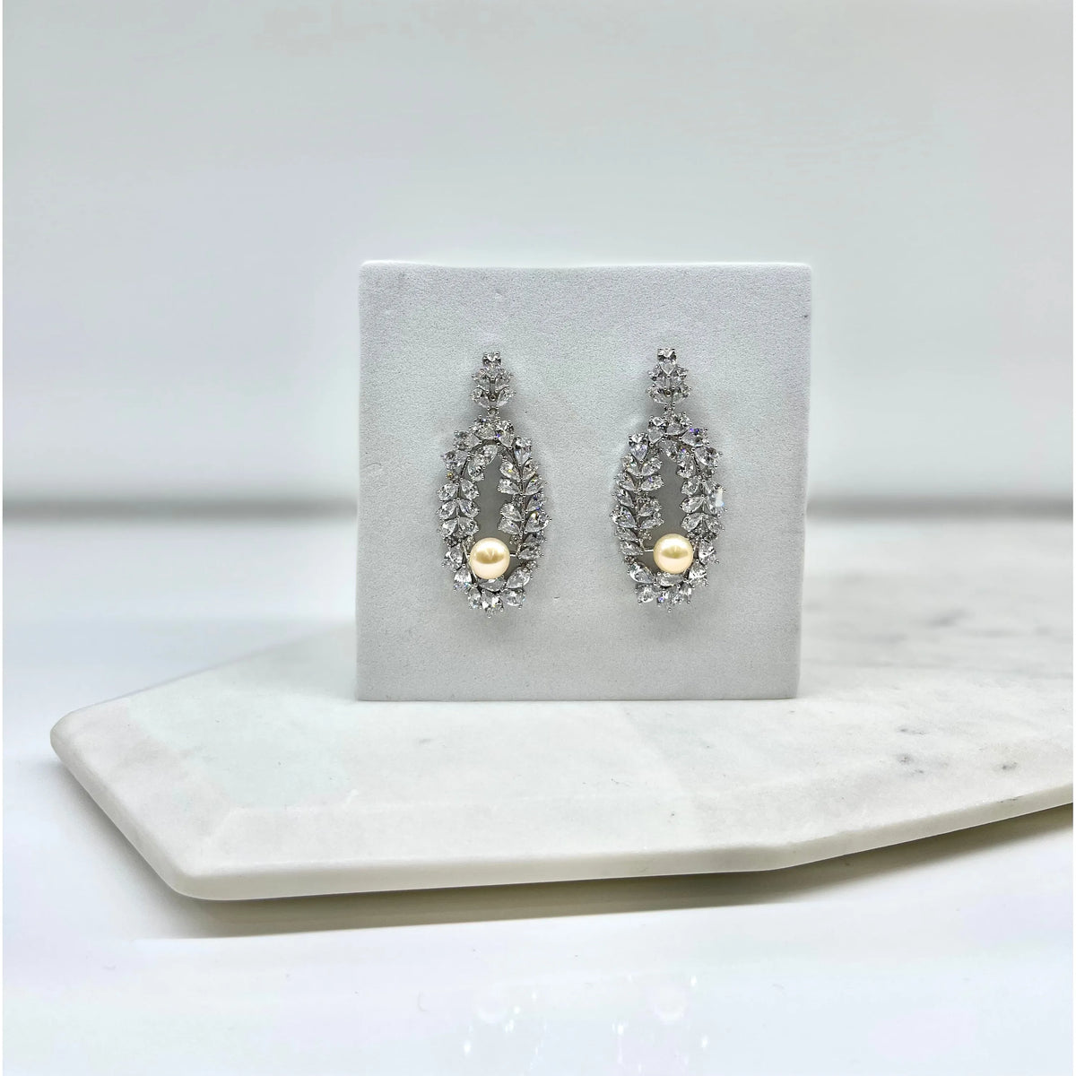 DESTINY | Silver with Cream Pearl Earring