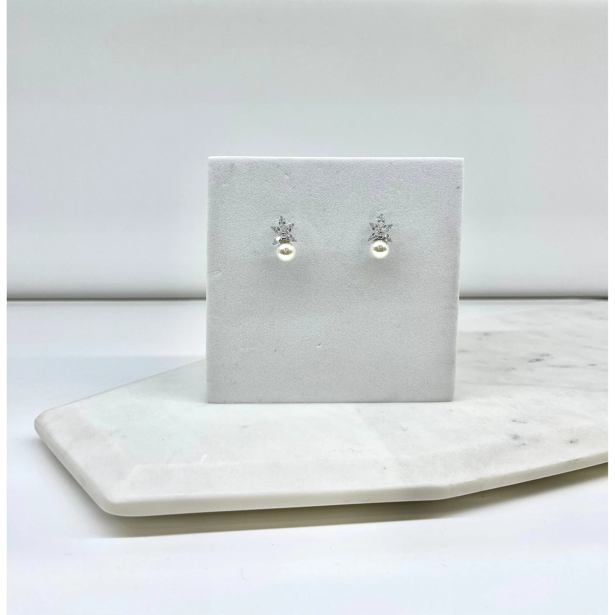 LOUISE | Silver Pearl Earring